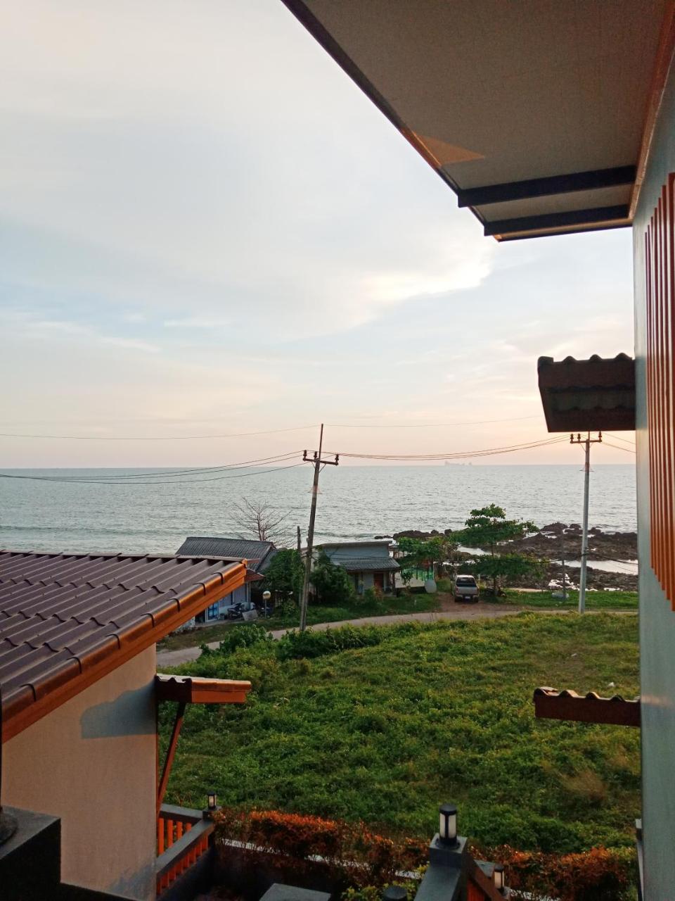 The Sea @ Lanta Hotel Koh Lanta Exterior photo